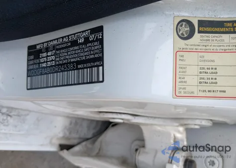 2013 Mercedes-Benz C 300 Luxury 4Matic/Sport 4Matic z USA, uszkodzony, nr VIN WDDGF8AB0DR245383